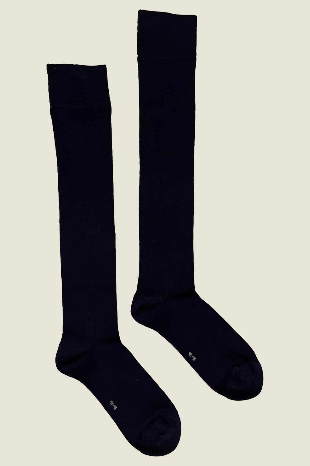 Black Knee-High Seamless Bamboo Socks - 4 pairs