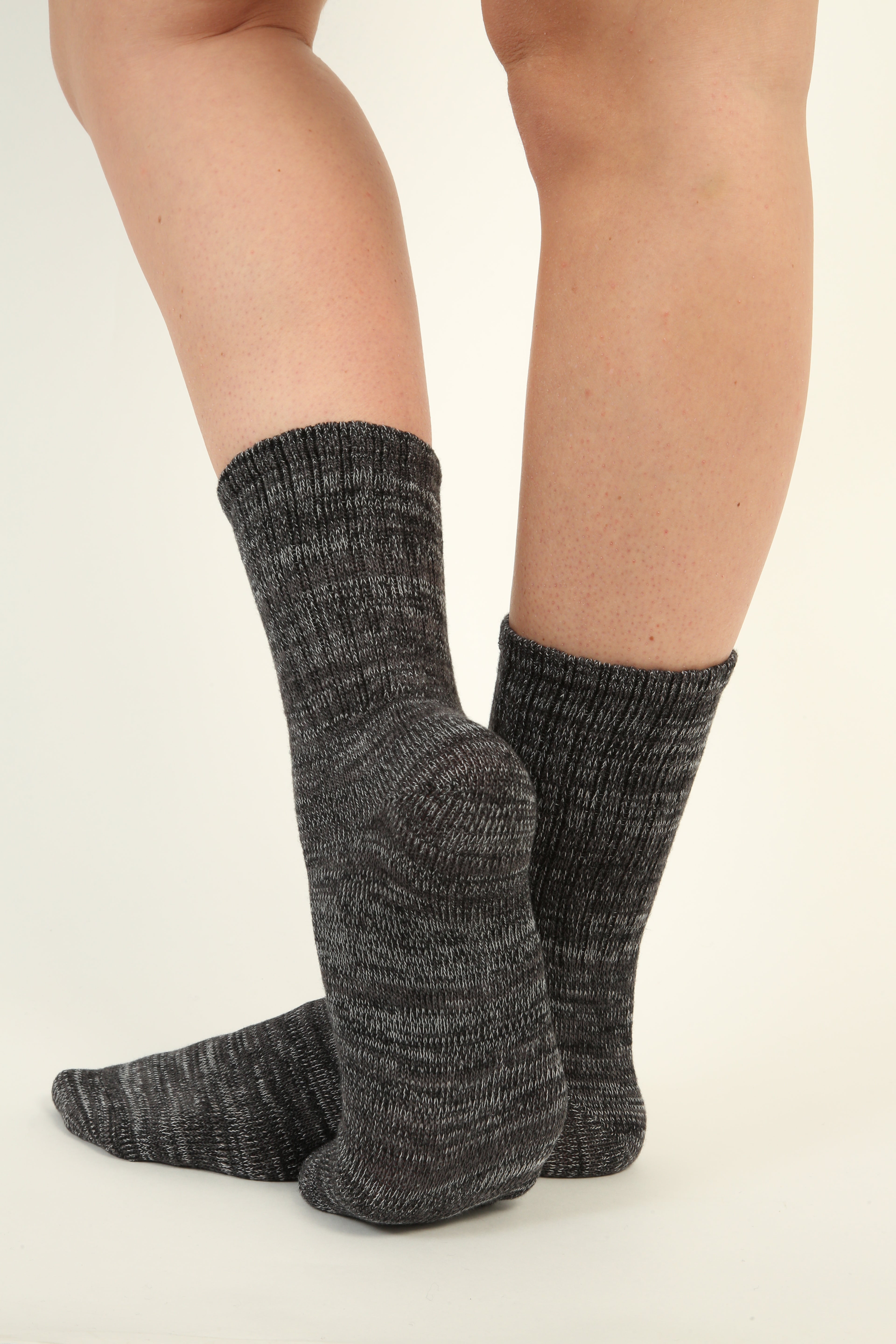 Thicker Seamless Bamboo Socks - 4 pairs